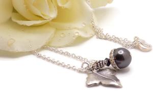 Sterling Silver Ivy Leaf and Black Pearl Acorn Necklace Nature-Inspired Handmade Jewelry