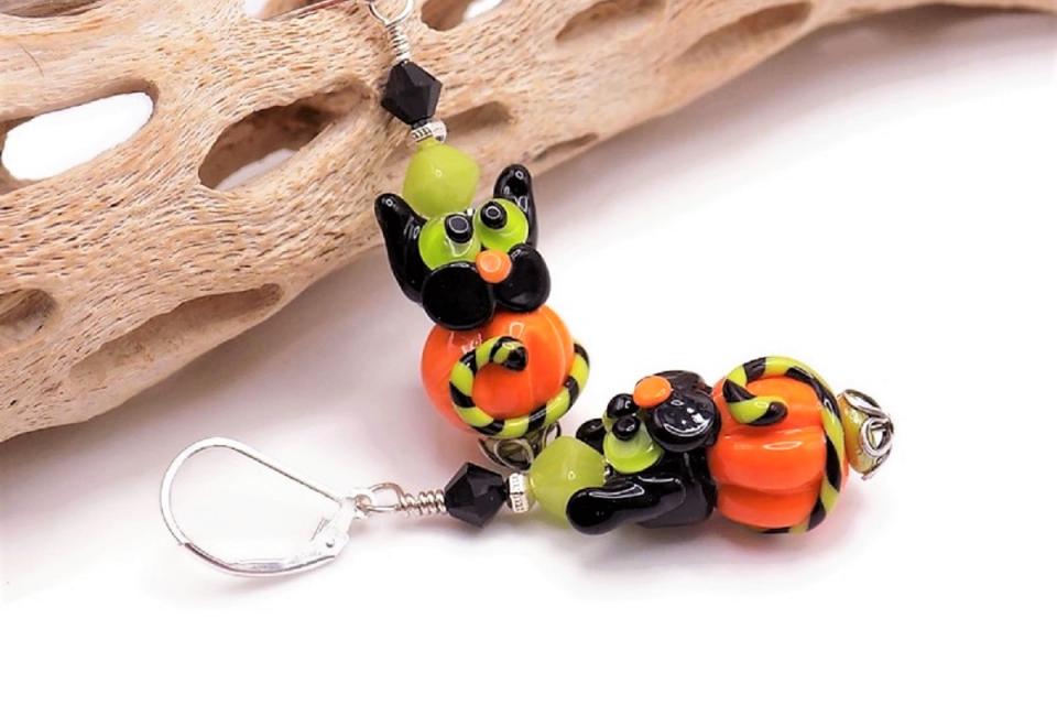 Black Cat Pumpkin Earrings Halloween Lampwork Jewelry